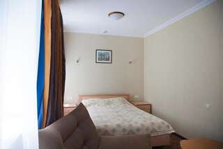 Гостиница Мечта Орёл Улучшенный двухместный номер с 1 кроватью-2